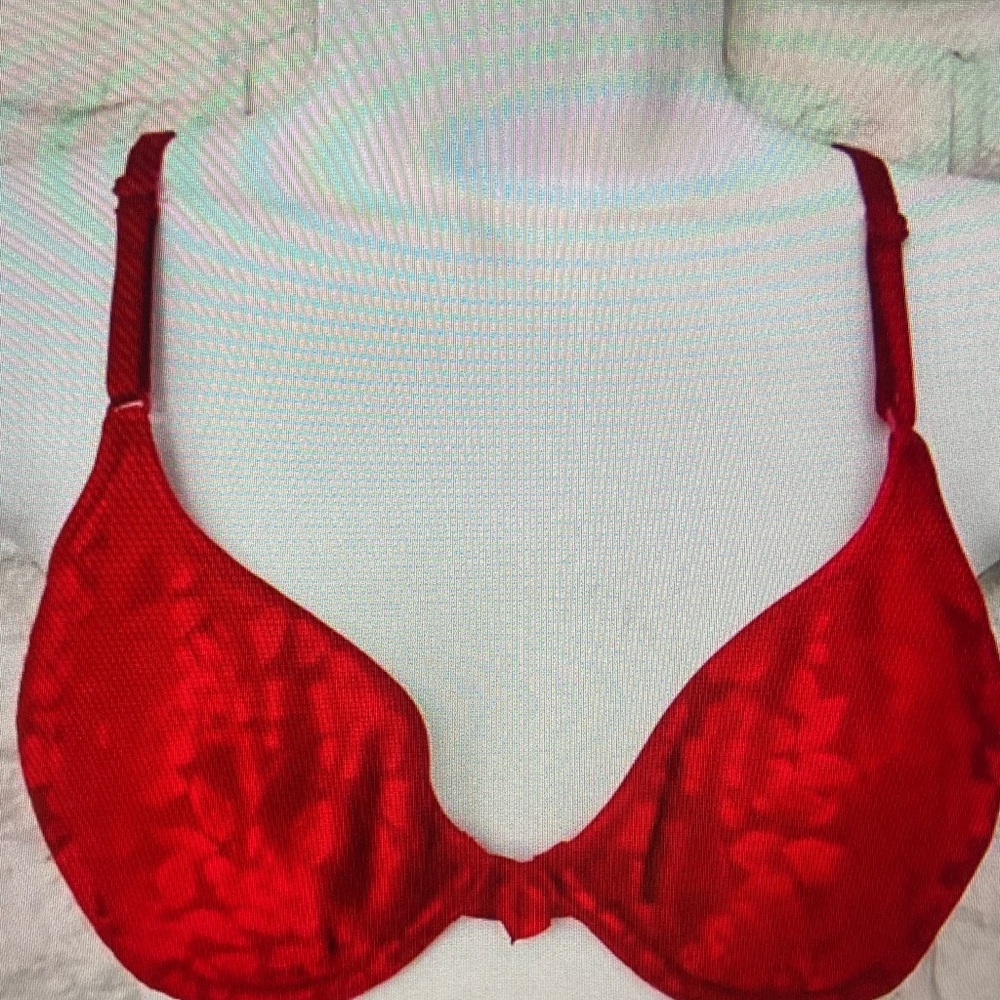 Maidenform Red Floral Underwire Bra